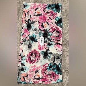 Floral fitted pencil skirt